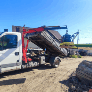 Wypożyczalnia elektronarzędzi i sprzętu ogrodniczego Sandomierz, Tarnobrzeg, Trześń Auto wywrotka z hds