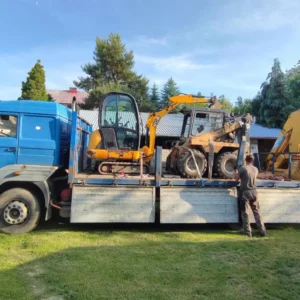 Ciężarówka z HDS 4,5t do transportu – wynajem K.B. Rental