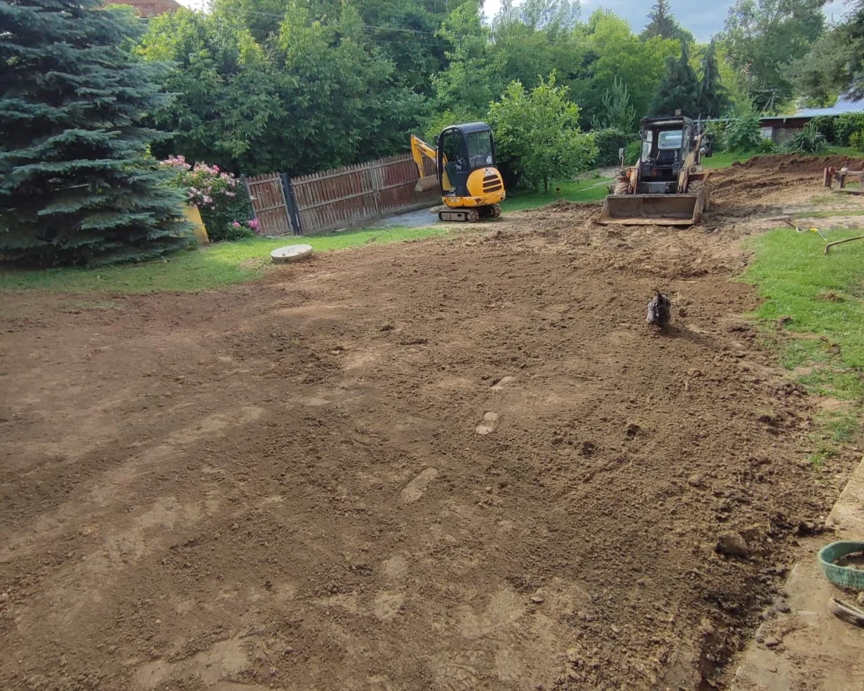 Wynajem koparki z doświadczonym operatorem – Tarnobrzeg, Sandomierz.