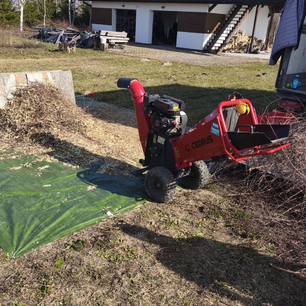 Rozdrabniacz do gałęzi u klienta w Stalowej woli