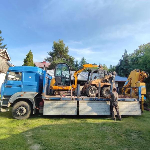 Wynajem koparki z operatorem w Sandomierzu – prace ziemne